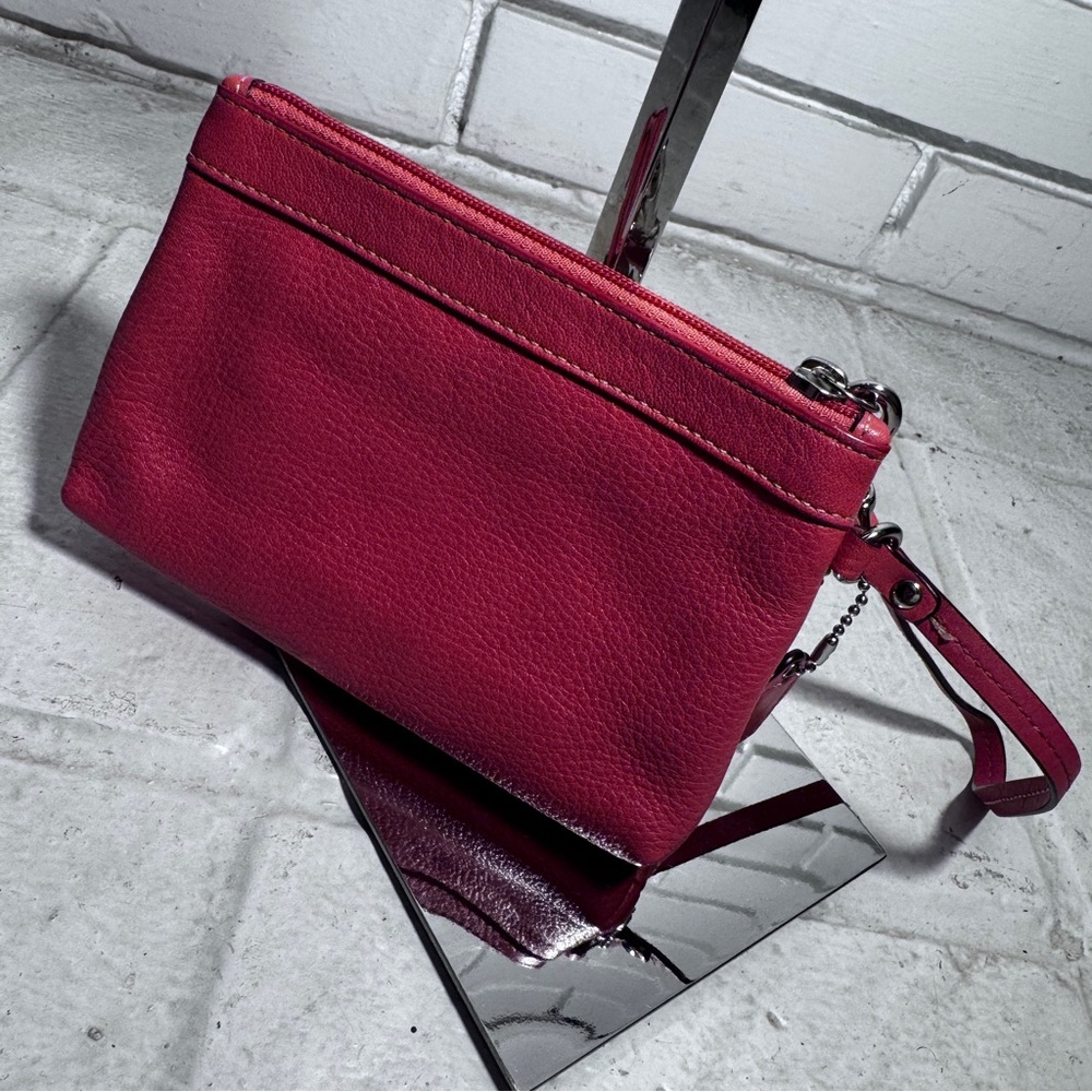 Coach Pink Pomegranate Pleated Wristlet with Hangtag - Picture 7 of 10